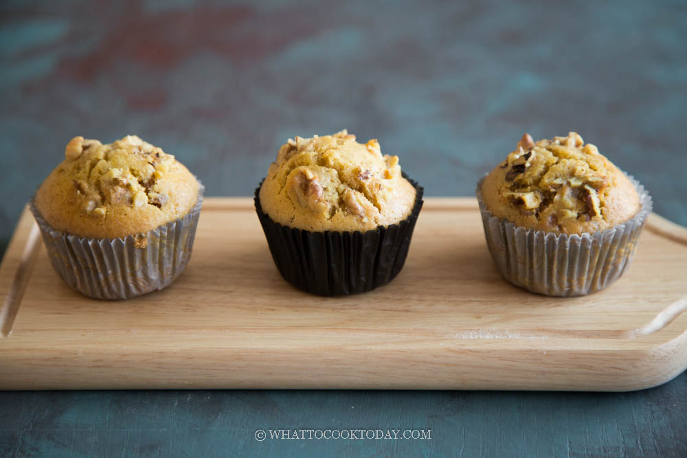 Longan Walnut Muffins