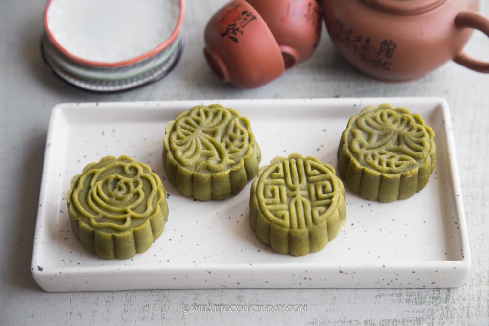 Baked Matcha White Chocolate Mooncakes