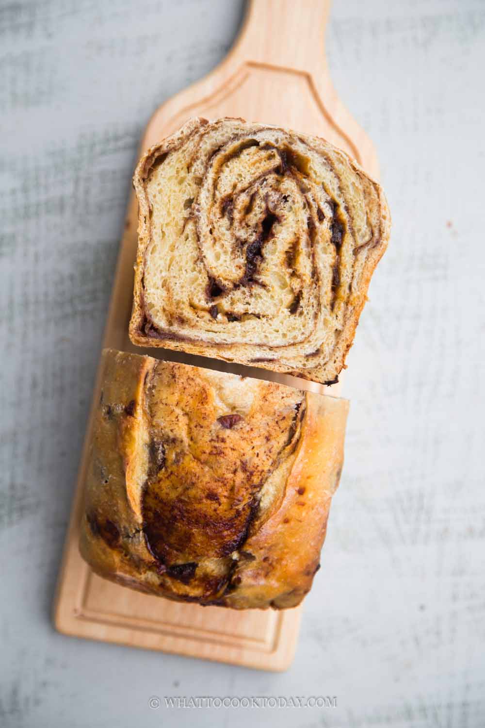 No Knead Sourdough Cinnamon Raisin Swirl Bread In A Loaf Pan