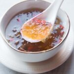 Double-boiled Edible Bird's Nest Soup (燕窝)