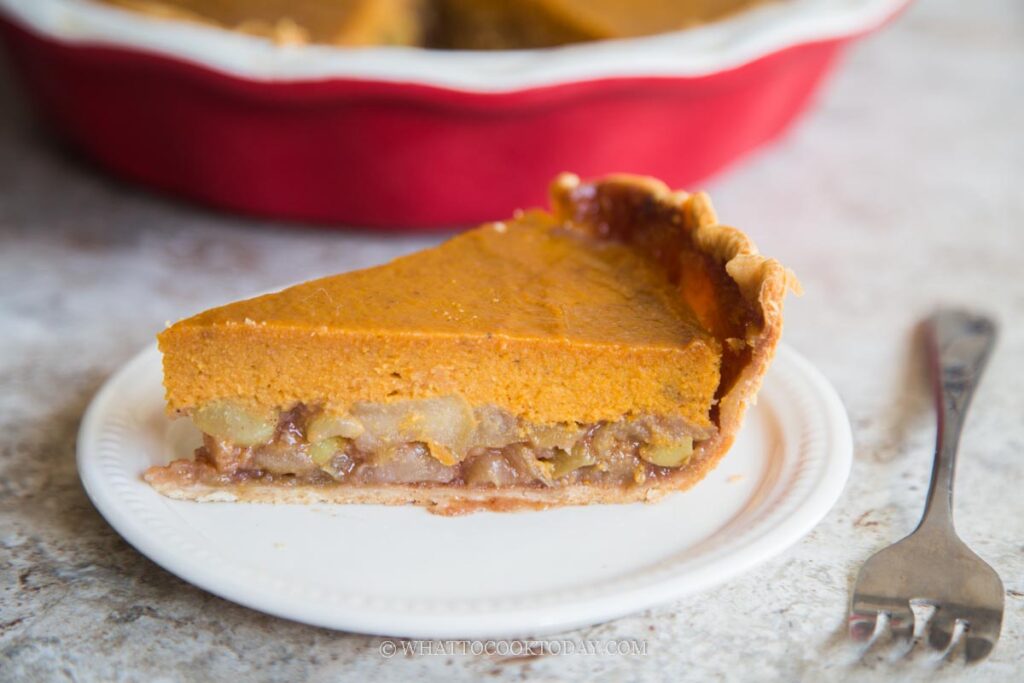 two-layer apple and pumpkin pie