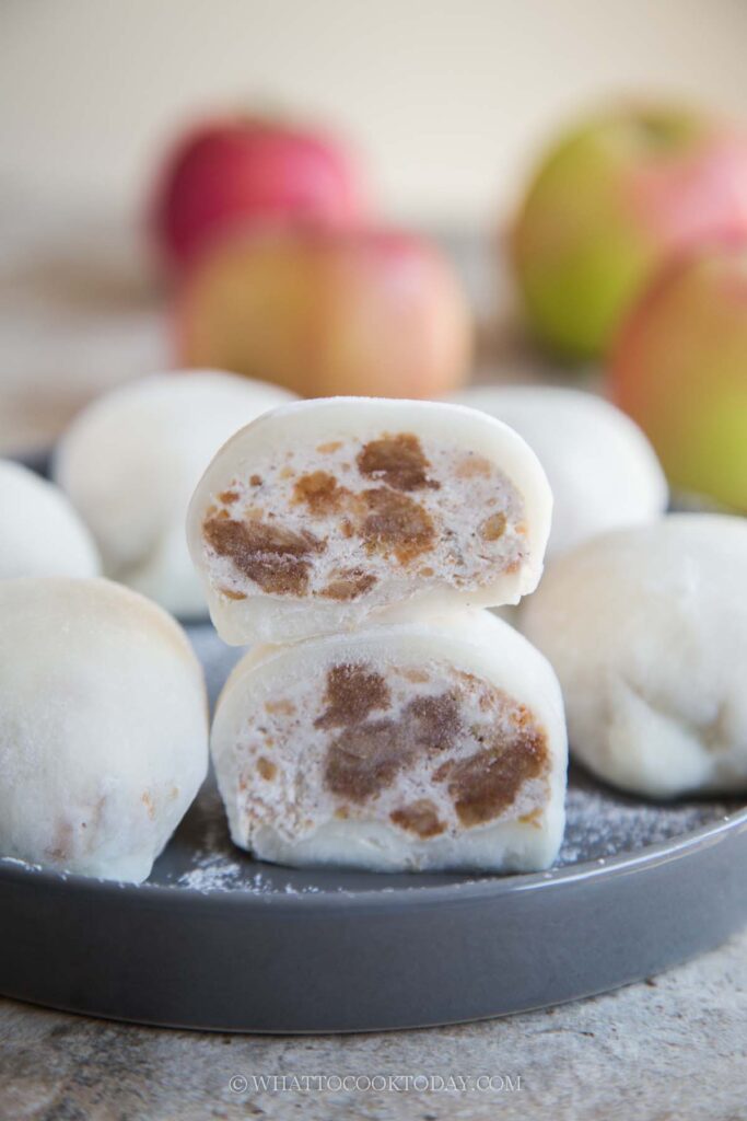 Apple Pie Cream Mochi