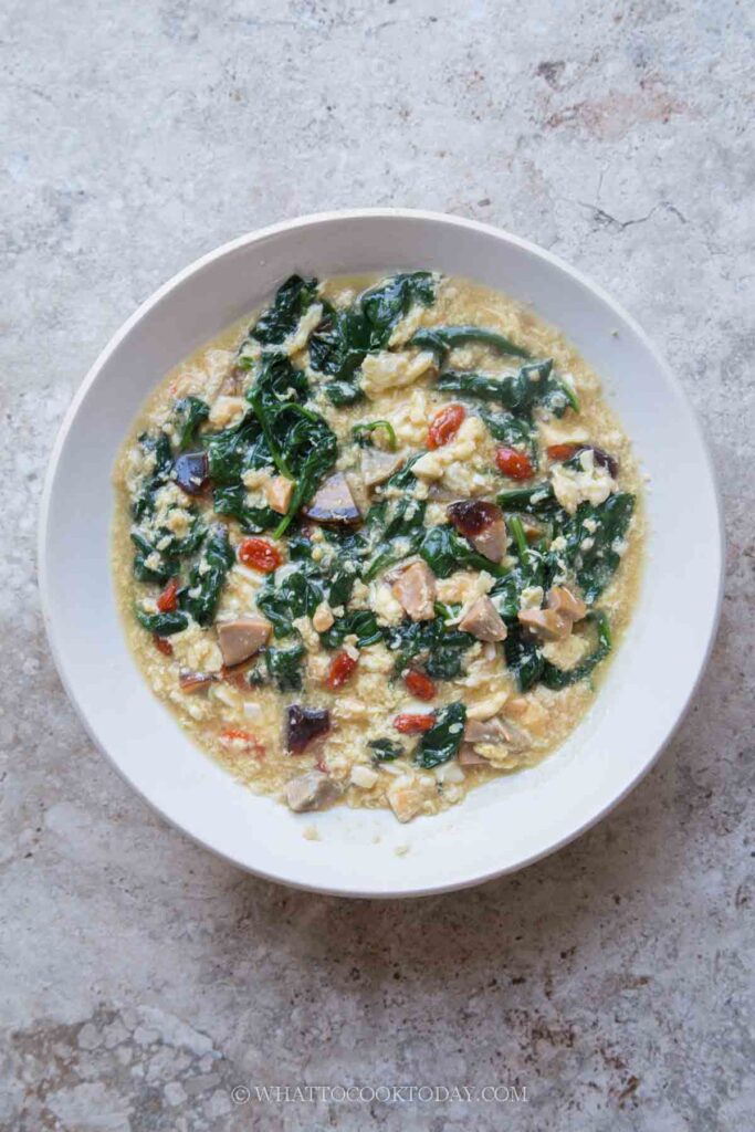 Chinese Spinach with Three Eggs in Broth (上汤苋菜)