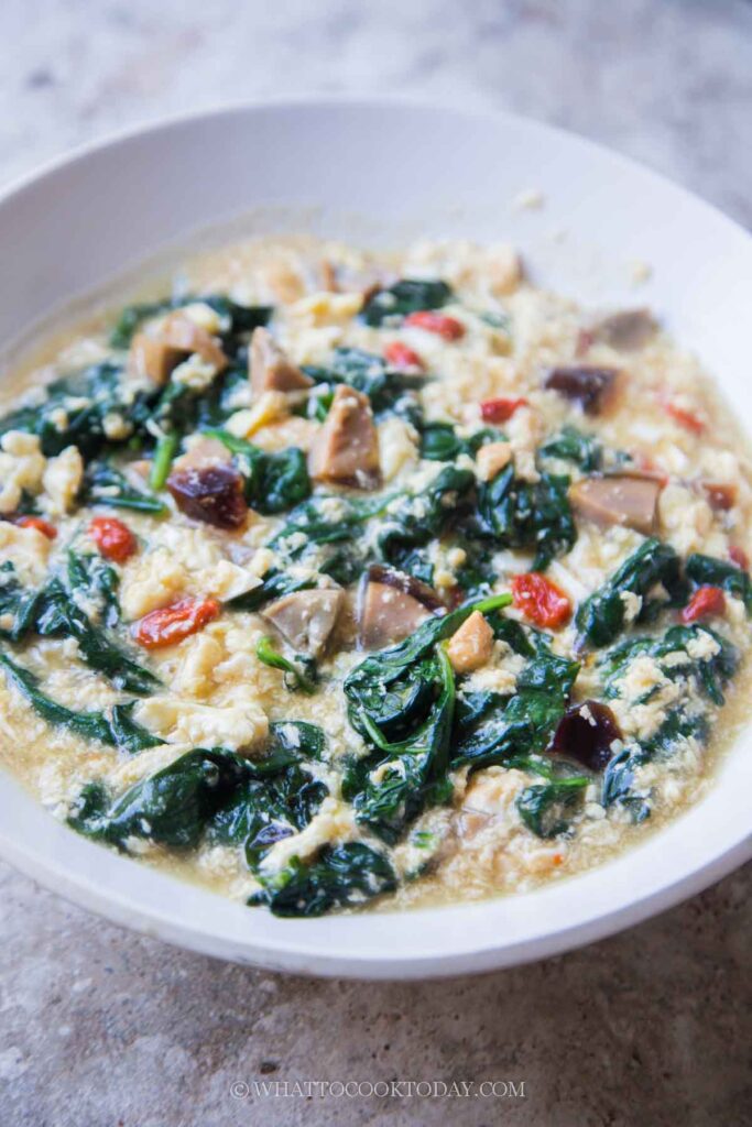 Chinese Spinach with Three Eggs in Broth (上汤苋菜)