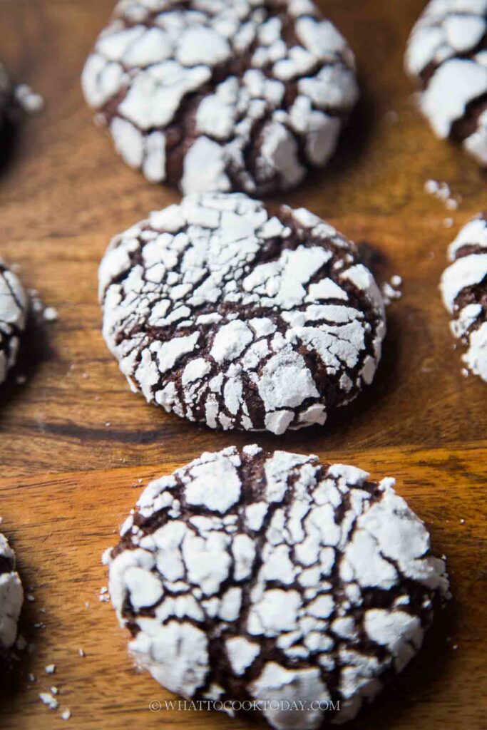 Mexican Chocolate Crinkle Cookies