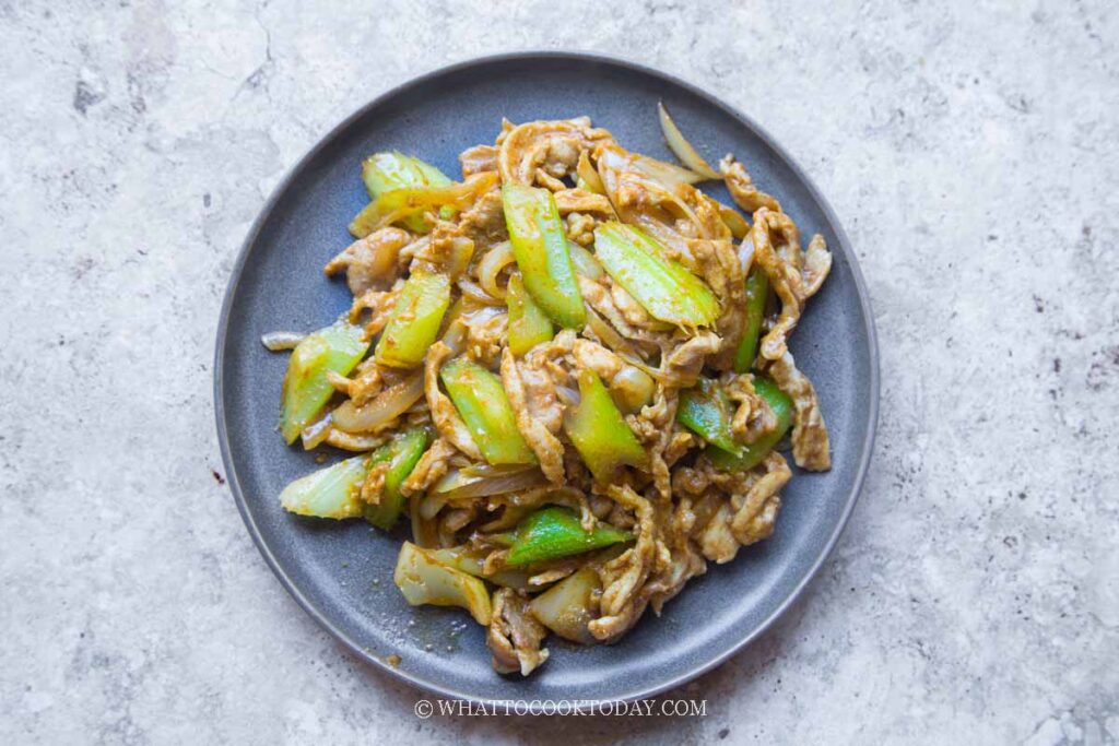 Stir-Fried Cumin Chicken and Celery