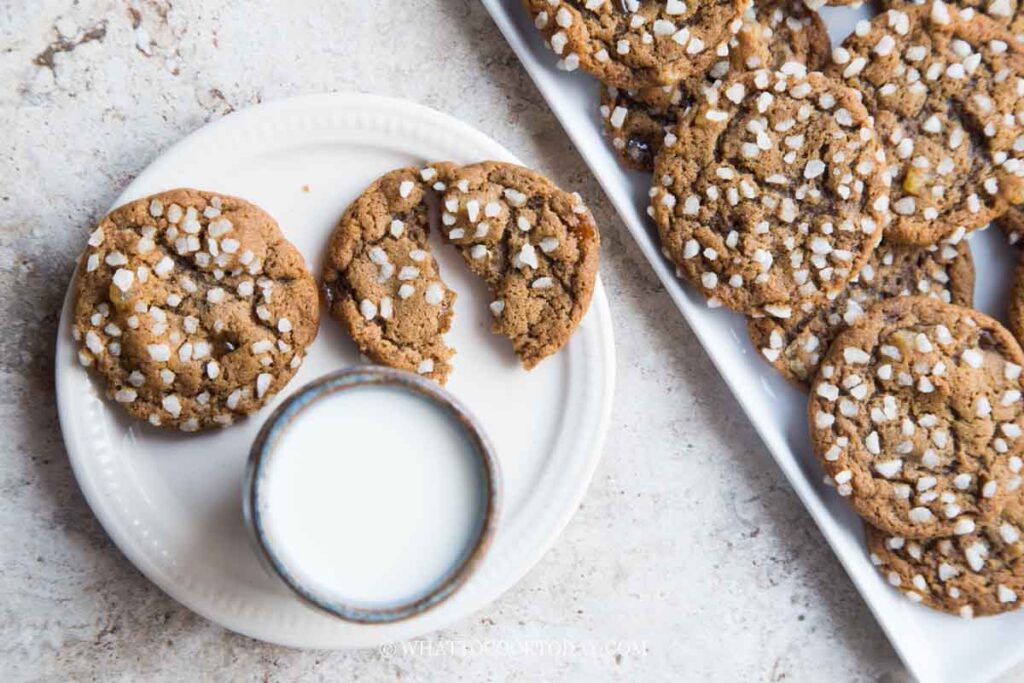 Brown Butter Triple Ginger Molasses Cookies