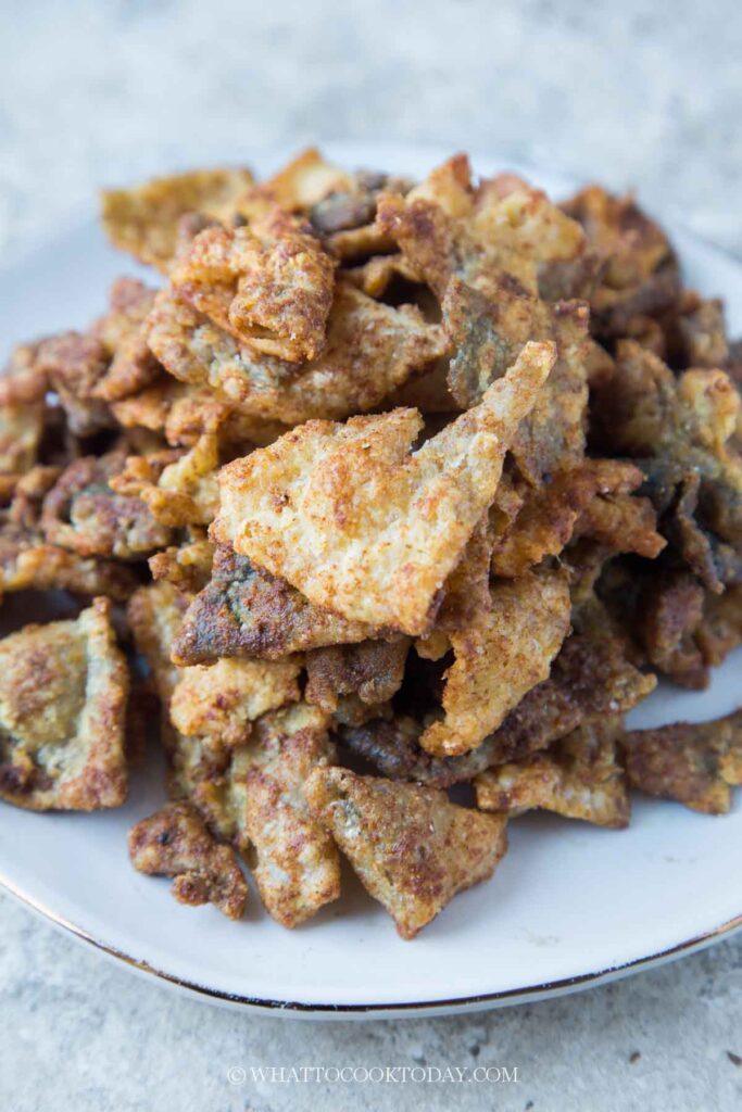Crispy Salted Egg Salmon Skin Chips (Like Irvins)