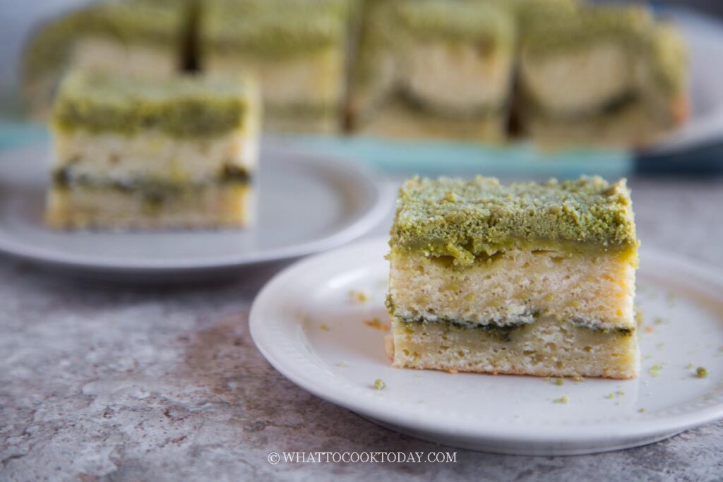 Matcha Crisp Coffee Cake