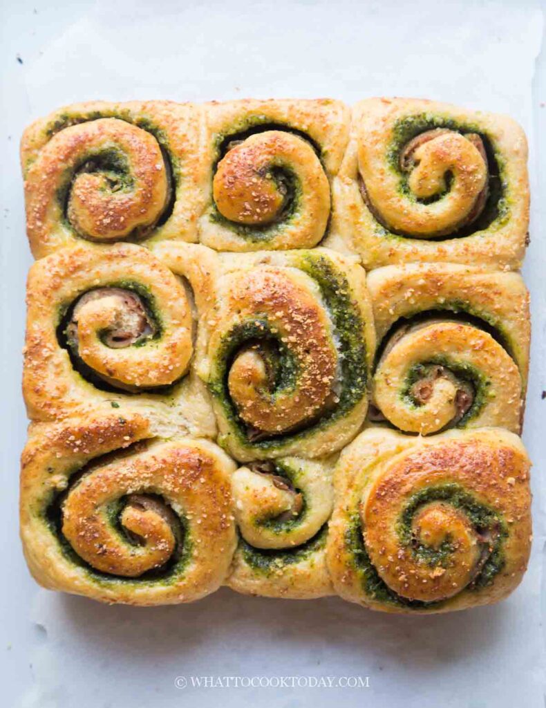 Soft & Fluffy Spinach Pesto Ham Bread Rolls (Potato Dough)