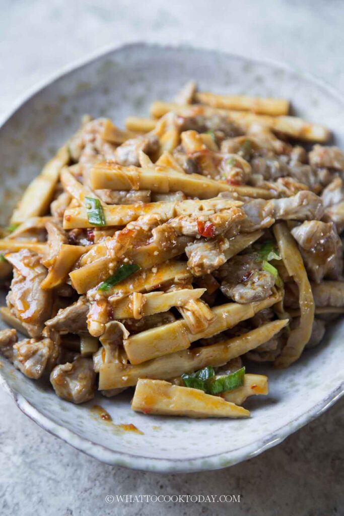 Easy Stir-Fry Pork with Bamboo Shoots