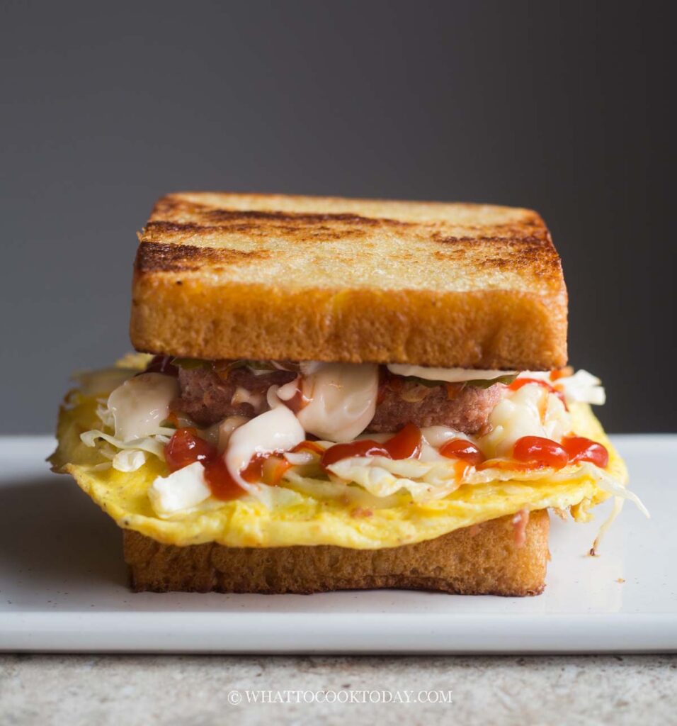 Easy Gilgeori Toast Recipe (Korean Street Toast with Cabbage and Egg)