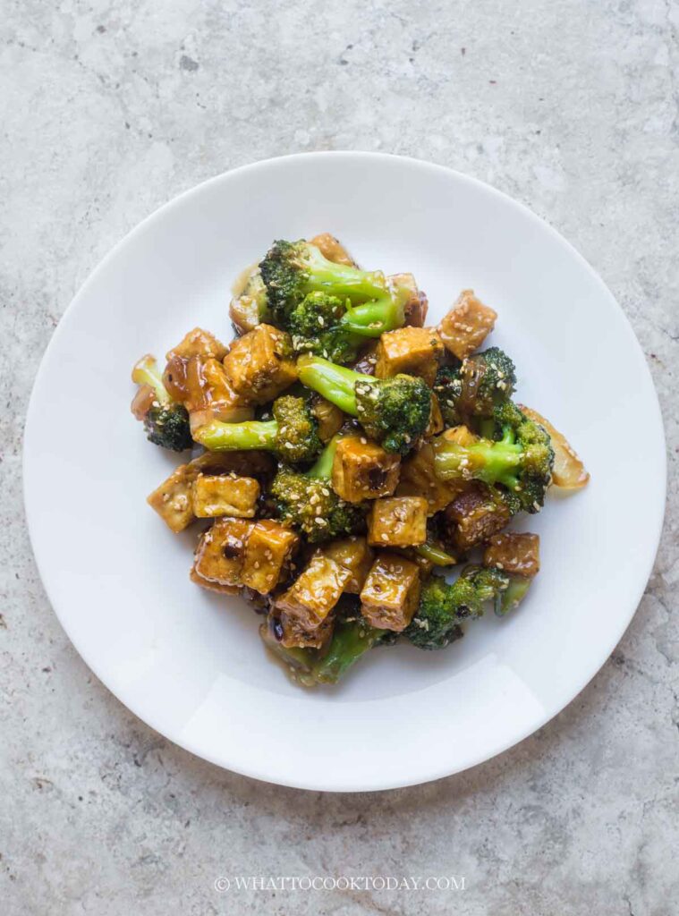 Crispy Tofu and Broccoli Stir-Fry