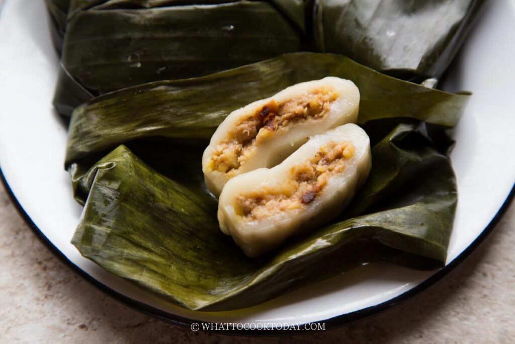 Minced Meat and Mung Bean Dumplings (Bak Kueh)