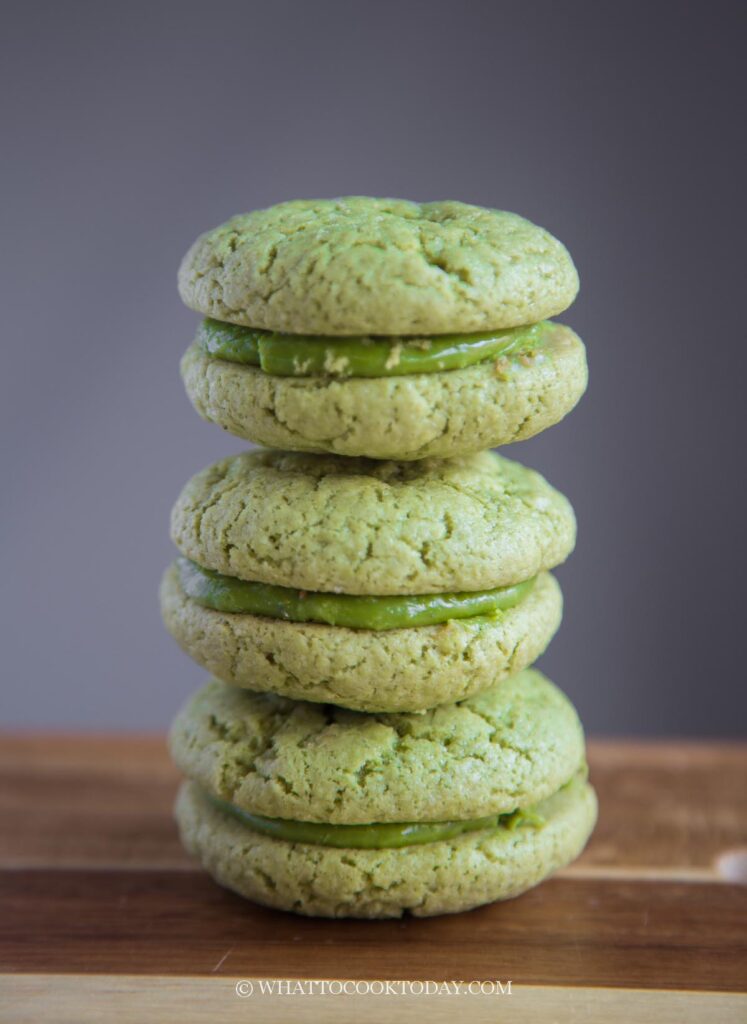 Matcha White Chocolate Sandwich Cookies