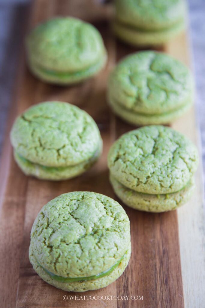 Matcha White Chocolate Sandwich Cookies